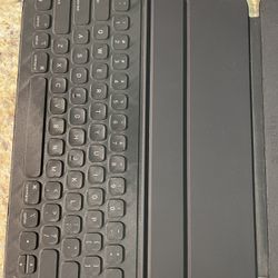 Apple A2039 3rd Generation Smart Keyboard Folio for iPad Pro 12.9-inch