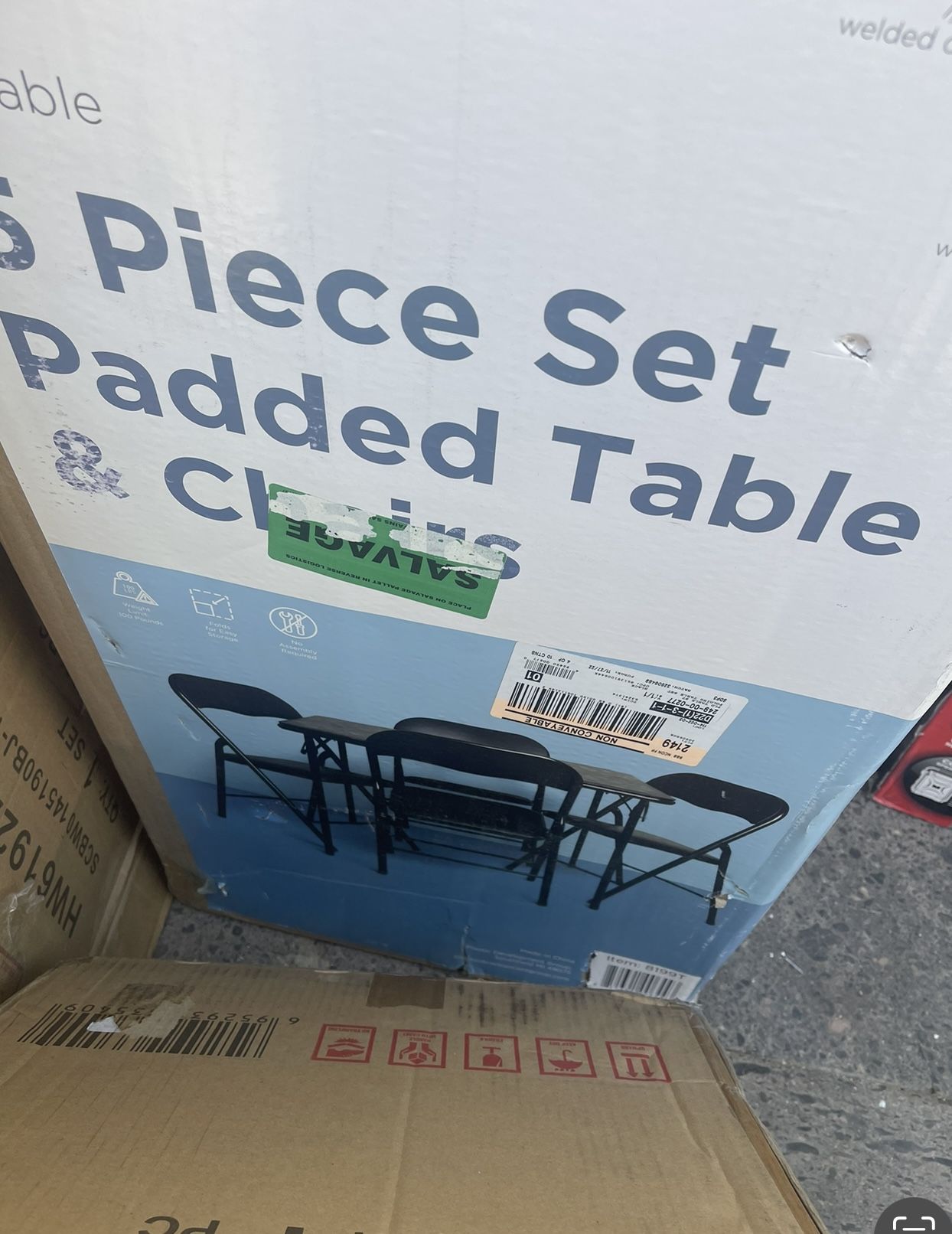 5-Piece Card Table and Chairs Set Folding Padded Table Set for 4 Card Table Chairs Home Kitchen Dining Room, Vinyl Upholstered Folding Chairs and Meta