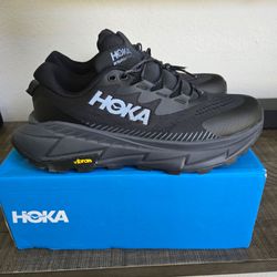 Men brand new Skyline- FloatX Hoka size 11D