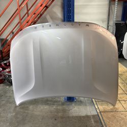 2022 - 2024 Jeep Wagoneer Hood $