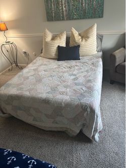 Full-Size Zinus 6” Memory Foam Mattress set