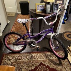Next Girl's Tack  Bicycle