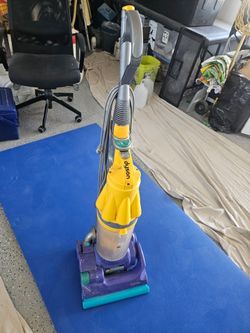 Dyson vacuum cleaner 💯 functional