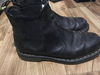 Dr Martin Airwaire Size 10 