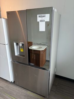 LG Smart Refrigerator 36 In Wide Insta View Screen