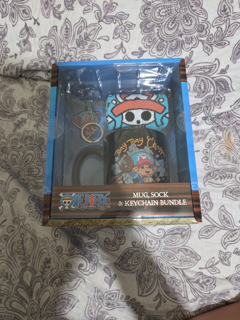 One Piece Mug, Sock, And Keychain Bundle