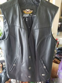 NWOT HD w leather vest