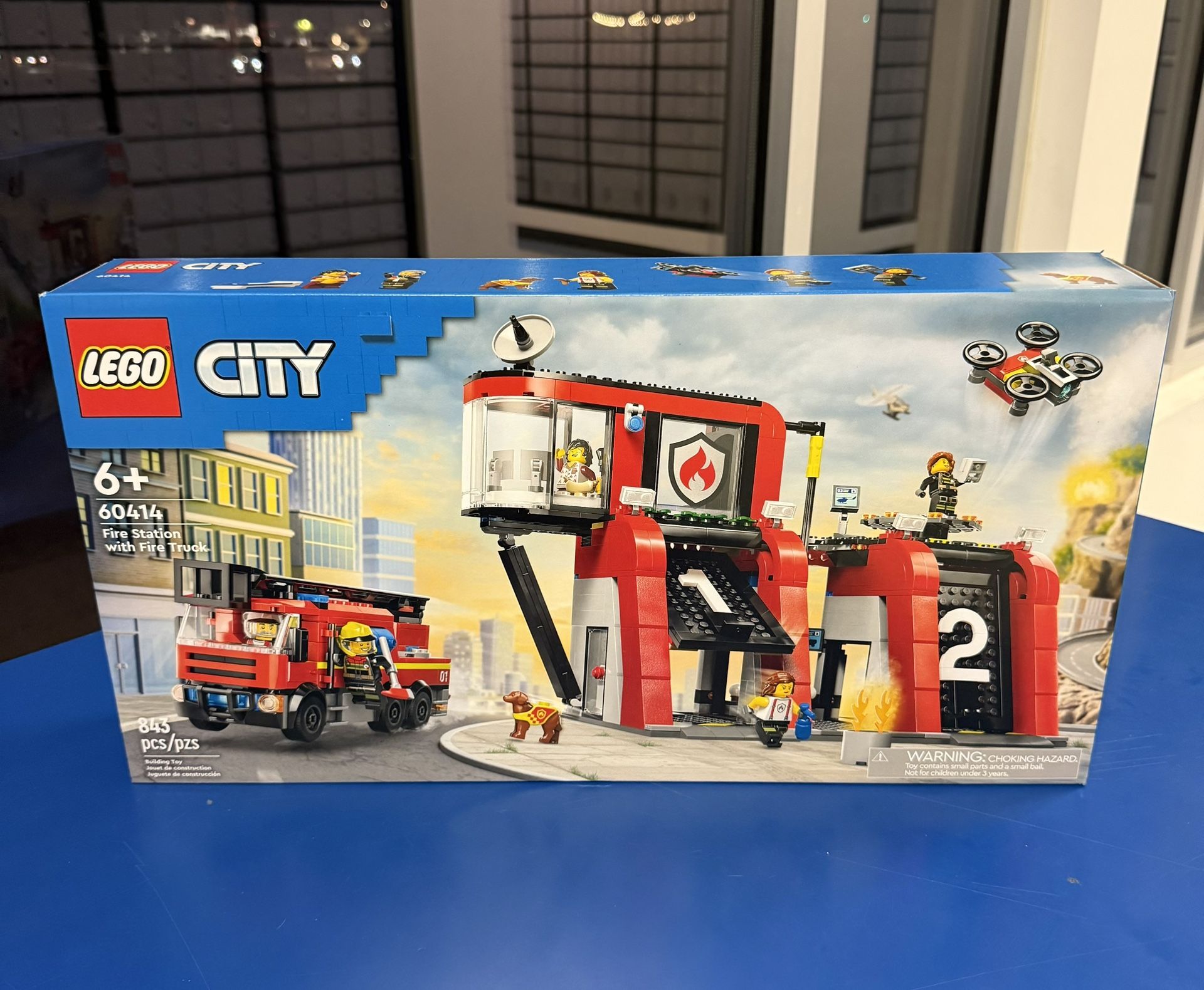 Lego CITY Fire Station With Fire Truck