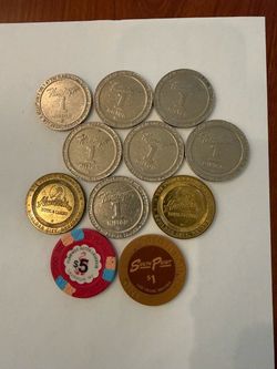 11- Gaming tokens $1 $5 Poker chip Flamingo Hacienda Casino