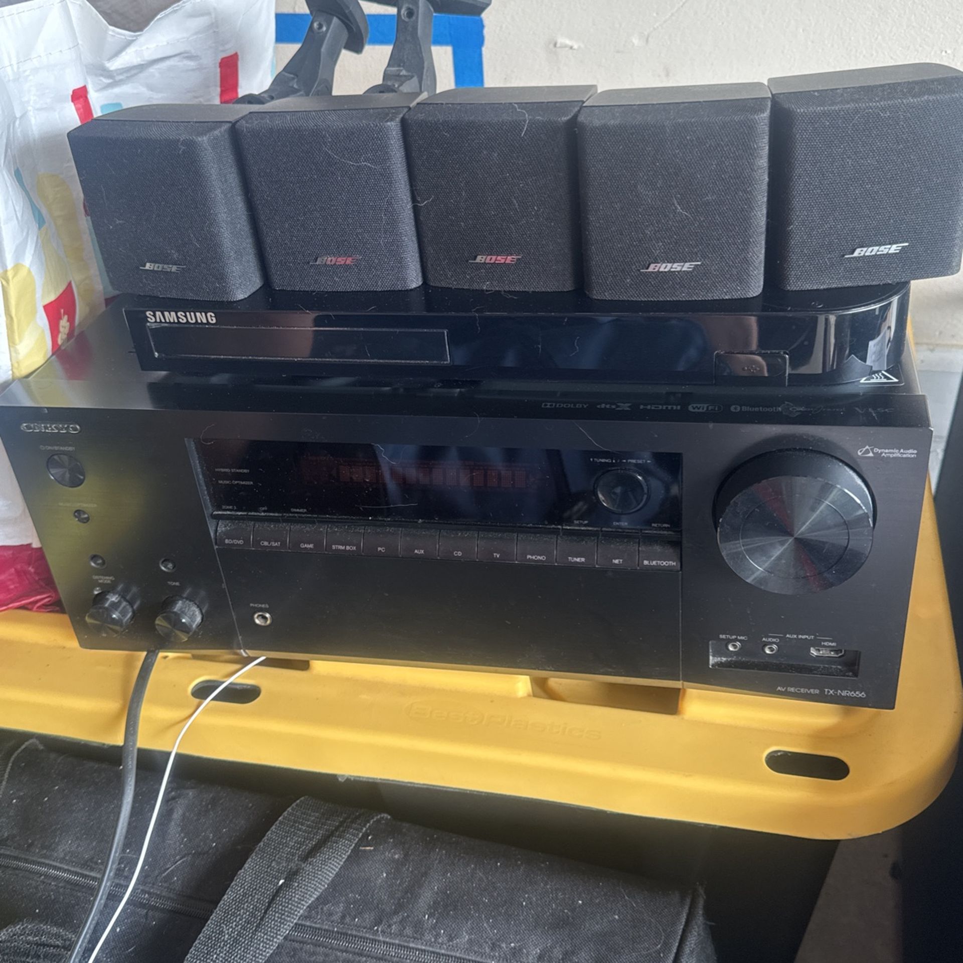 Onkyo Receiver With 5 Bose Speakers 