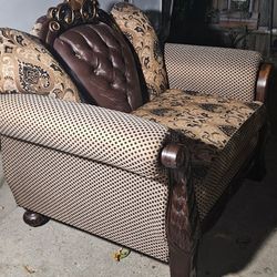 Victorian Style Extra Wide Designer Chair