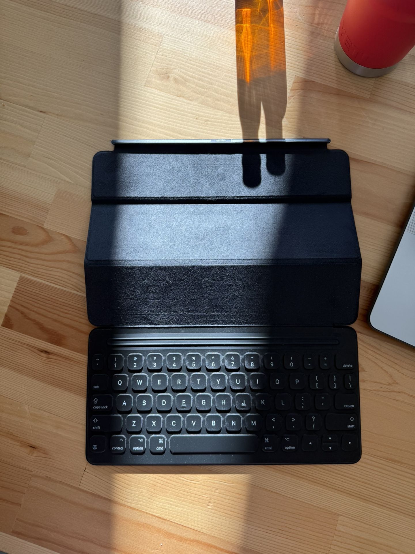 Apple Keyboard (Ipad)