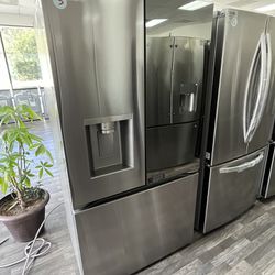 ONLY $1699!!! LG 26 Cu Ft Counter Depth MAX French Door Refrigerator w/ InstaView & 4 Types of ice