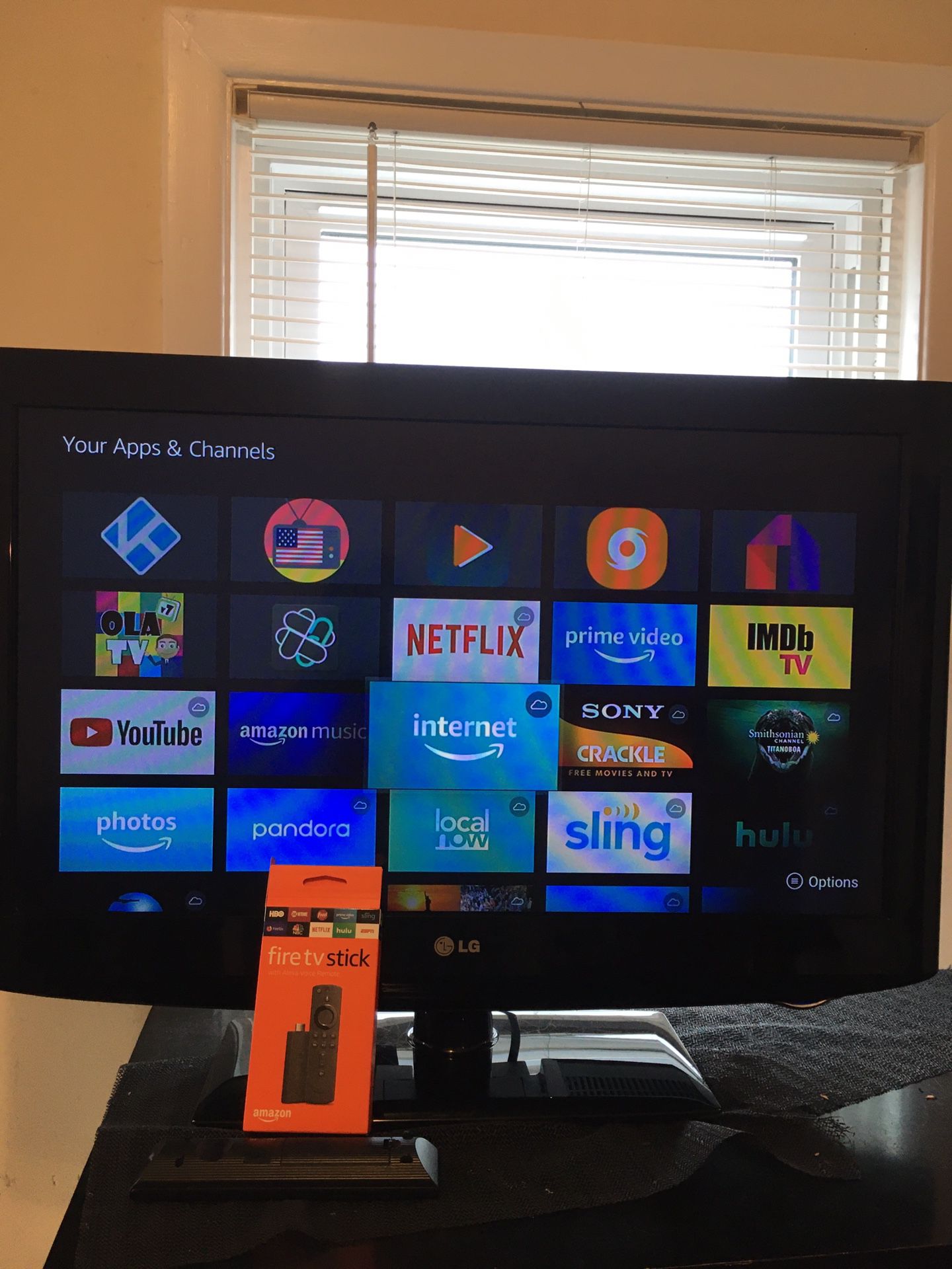 32” LG tv & Fire tv stick with