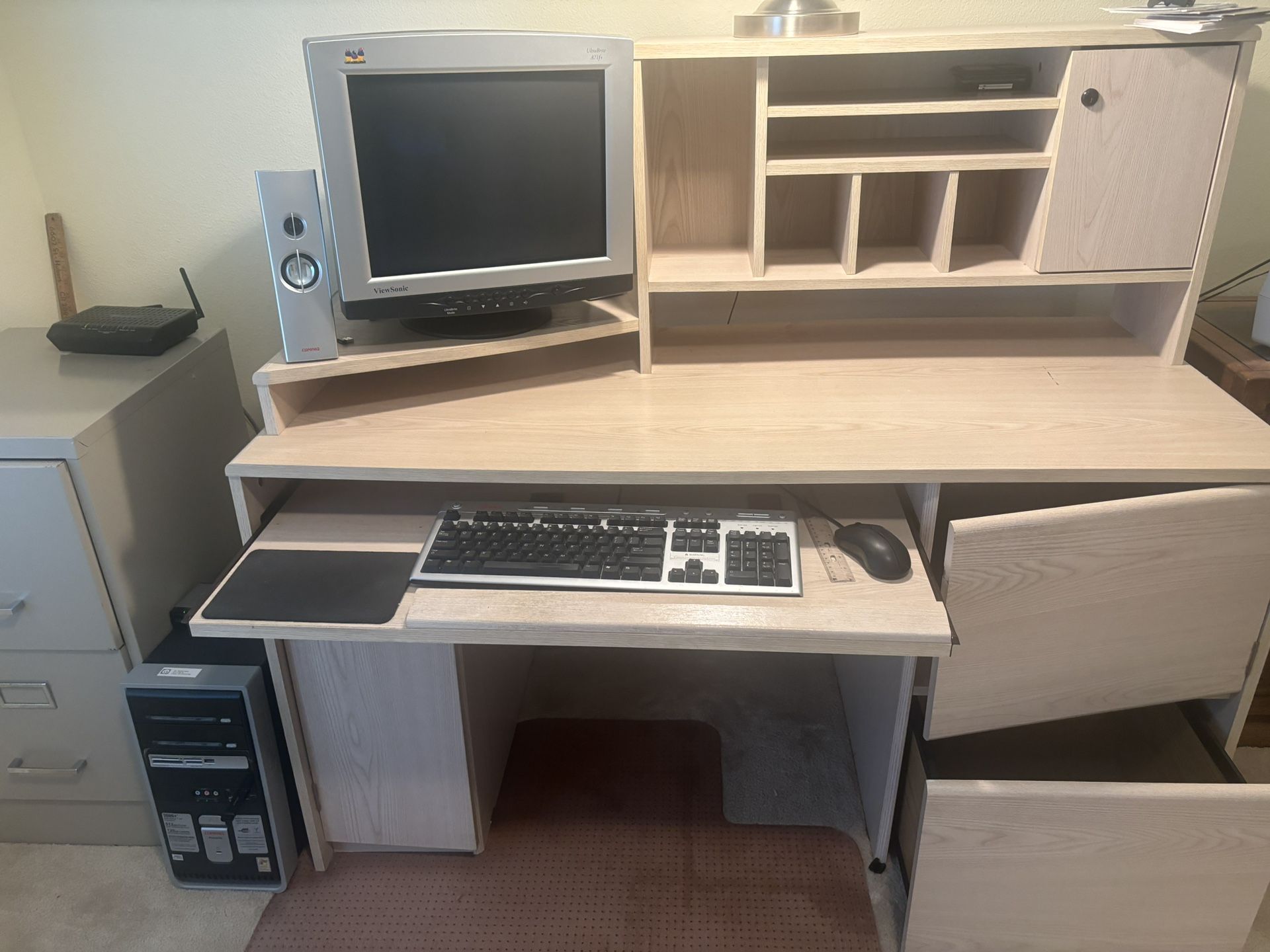 Free Desk