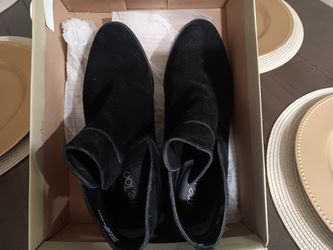 Botines Black Suede 8.5  $15