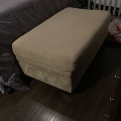 Ottoman/storage bench 