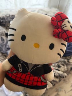 Hello kitty plushie