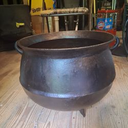 Antique Cast Iron Cauldron Pot 