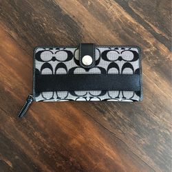 COACH GUCCI LOUIS VUITTON 