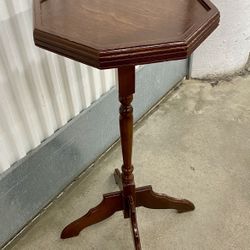 Antique 1800’s Georgian mahogany octagonal wine pedestal stand 