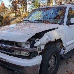 2000 Chevy Suburban — $2000 OBO