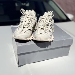  Balenciaga Tracks 