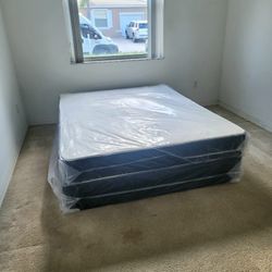 NEW FULL-SIZE MATTRESS AND BOX SPRING 💤
