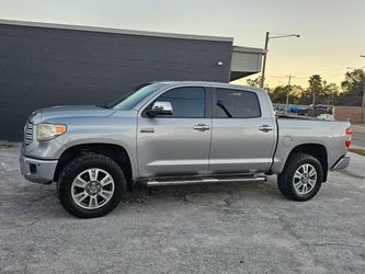 2015 Toyota Tundra CrewMax
