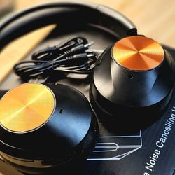 Active Noise Cancelling Headphones
