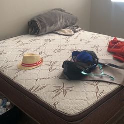 King Size Bed & Frame 
