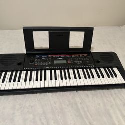 Yamaha PSR E263 Portable 61-Key Digital Keyboard