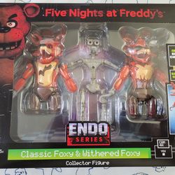 Five Nights at Freddy's Endo Series Classic Foxy & Withered Foxy. Condition is New.