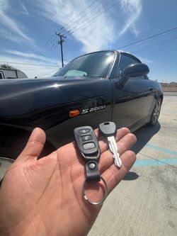 Llaves de autos / car keys and remotes