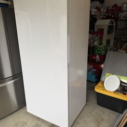 Kenmore Refrigerator 