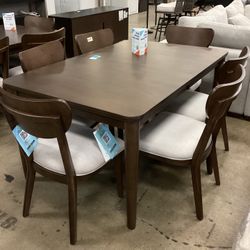 Parker 7 Piece Dining Table Set 