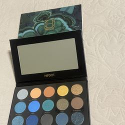 Hipdot Eyeshadow Palette 