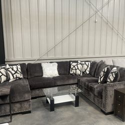 Large Sectional Model Oxford USA Made 