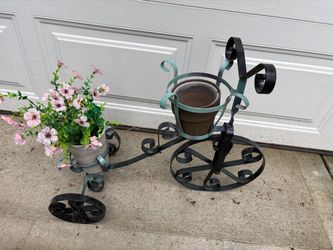 Metal Bicycle Plant Stand With Pots