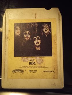Kiss 8 Track