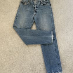 Vintage Levi's 501 Jeans Men Size W40 L36 Medium Wash Blue Original Fit USA
