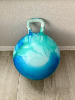 YOHMEE TOYS Kids Hopper Ball Toy Hopper Ball Clouds Hopping Toys for Kids 18” Bouncy Ball with Handle Inflatable Bouncing Hoppity Hop Toys for Boy