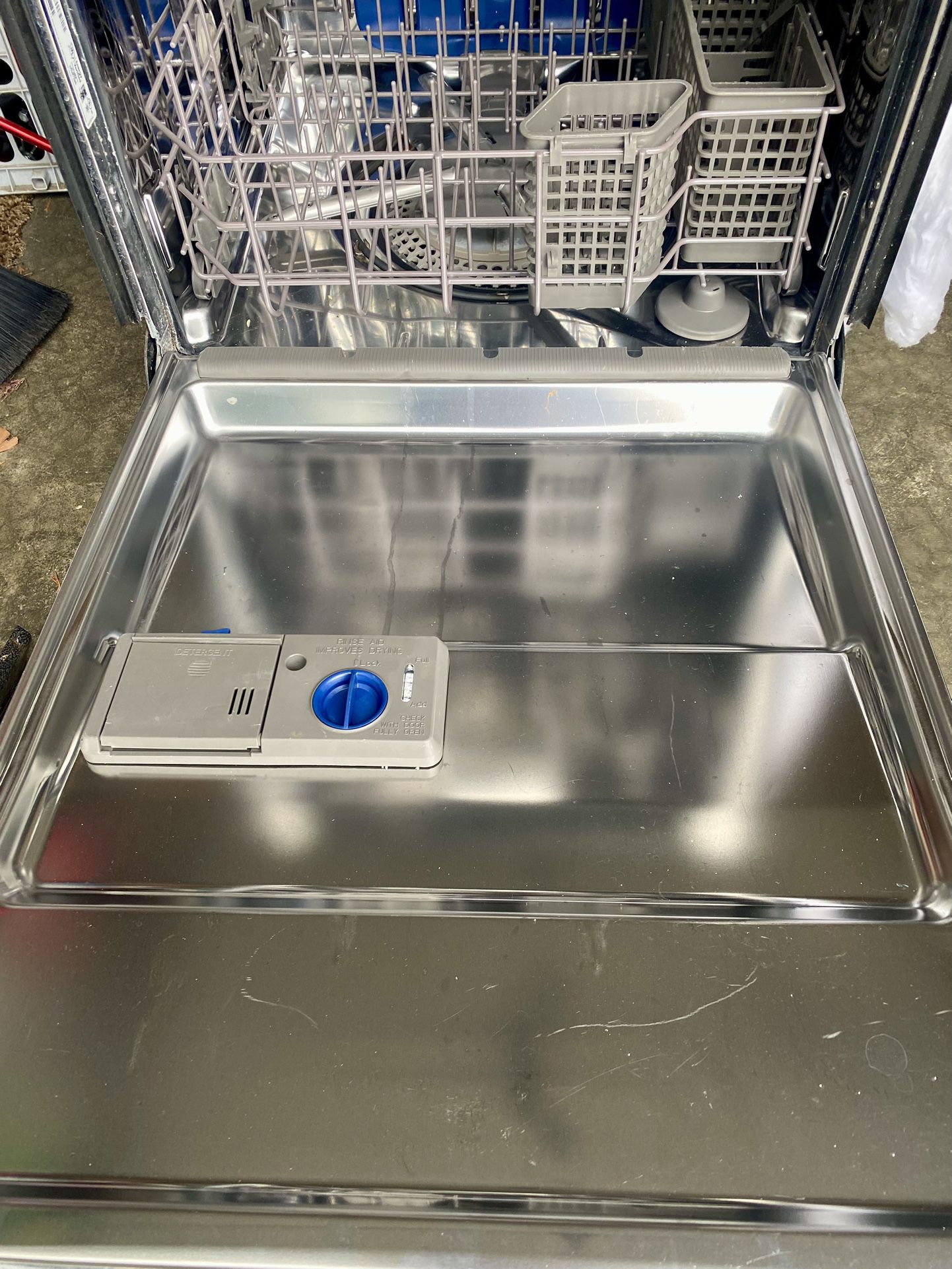 Kitchen Aid Stainless Tub Dishwasher 