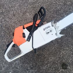 Stihl MS880 41in bar Chainsaw Almostnew Condition( one little Nick in the top cover( one little Nick in the top cover) pick up fremont sea. No low bal