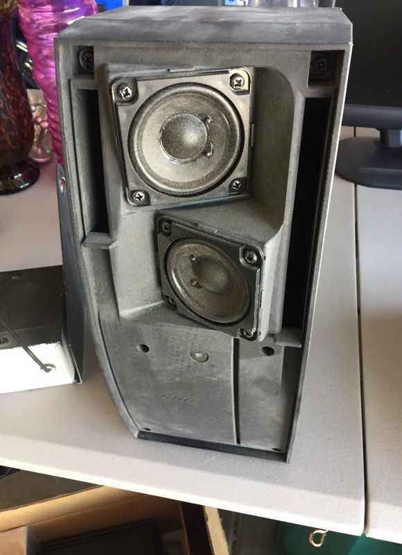 Bose 302 speaker