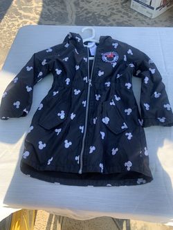 OFFICIAL CHILDREN’S DISNEY VINYL JACKET