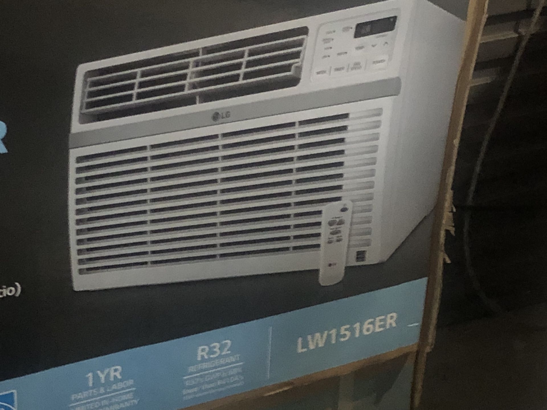 LG LW1516ER 15000 BTU Air Conditioner