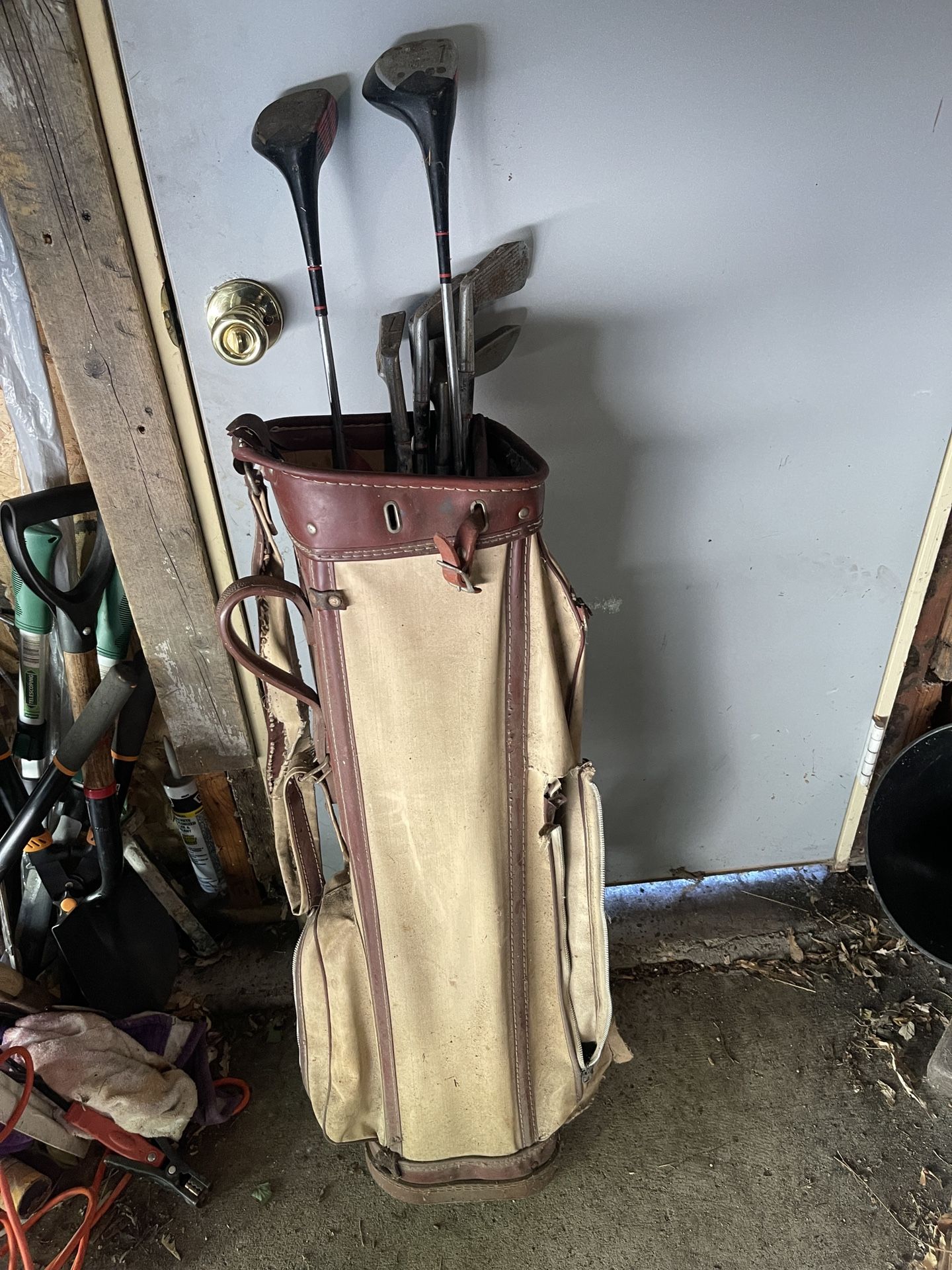 Golf Clubs + Golf Bag ⛳️