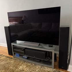 LG 65" C3 evo 4K OLED TV - Like New