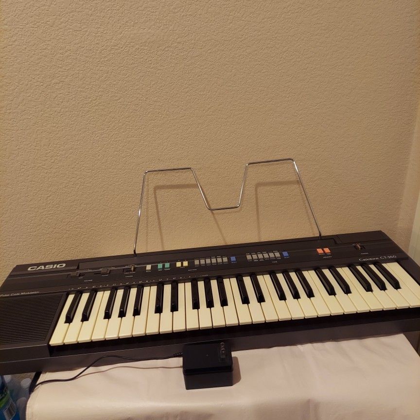 Casio Casiotone CT 360 Vintage 1980s Keyboard 49 Key